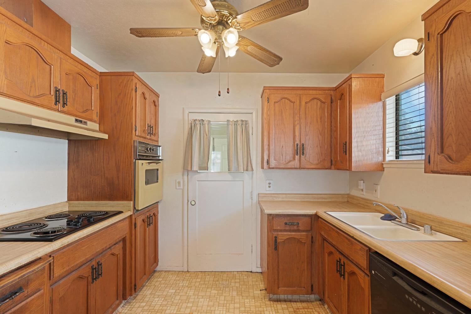 208 3rd Street