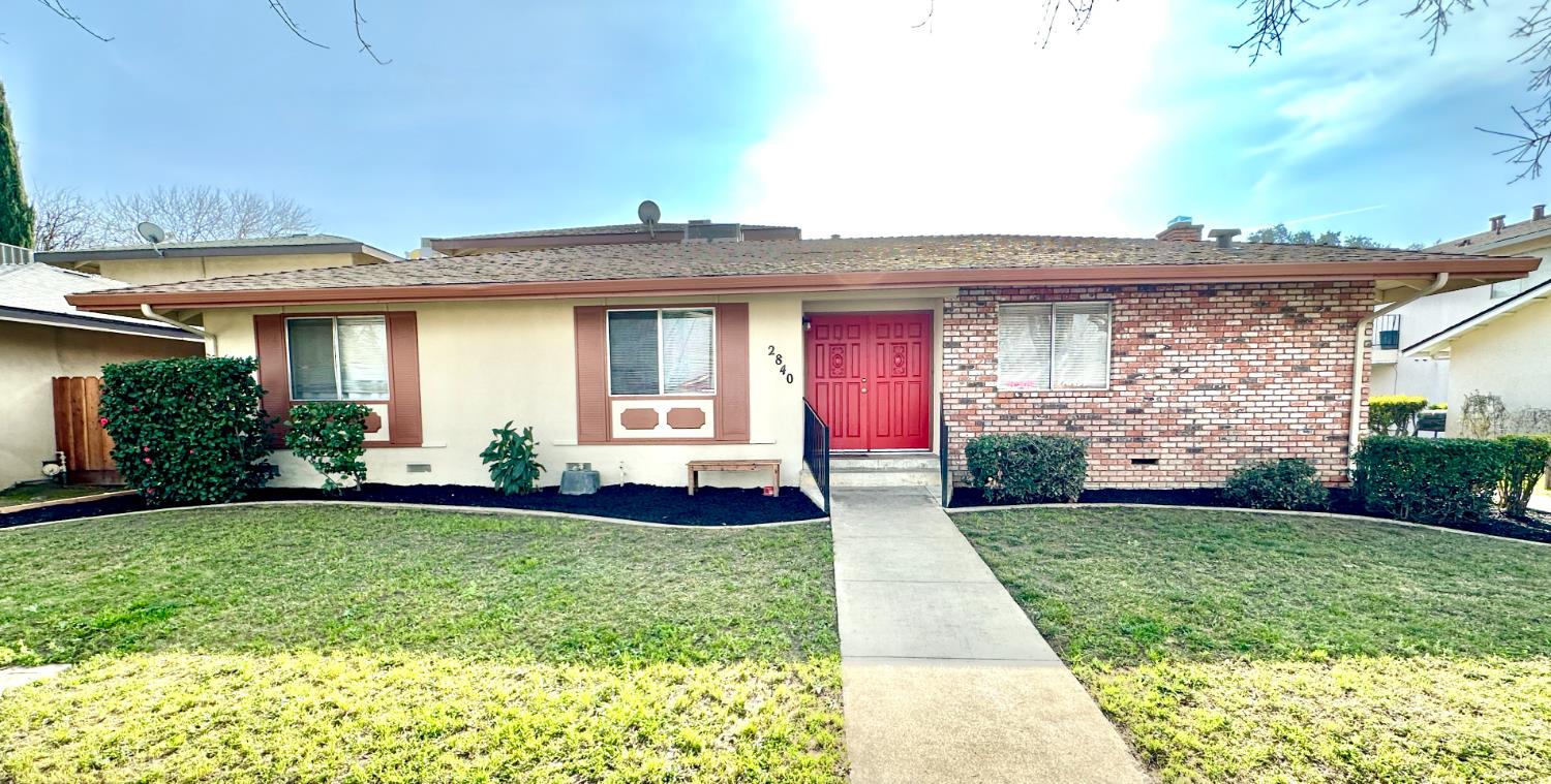 2840 Levon Avenue