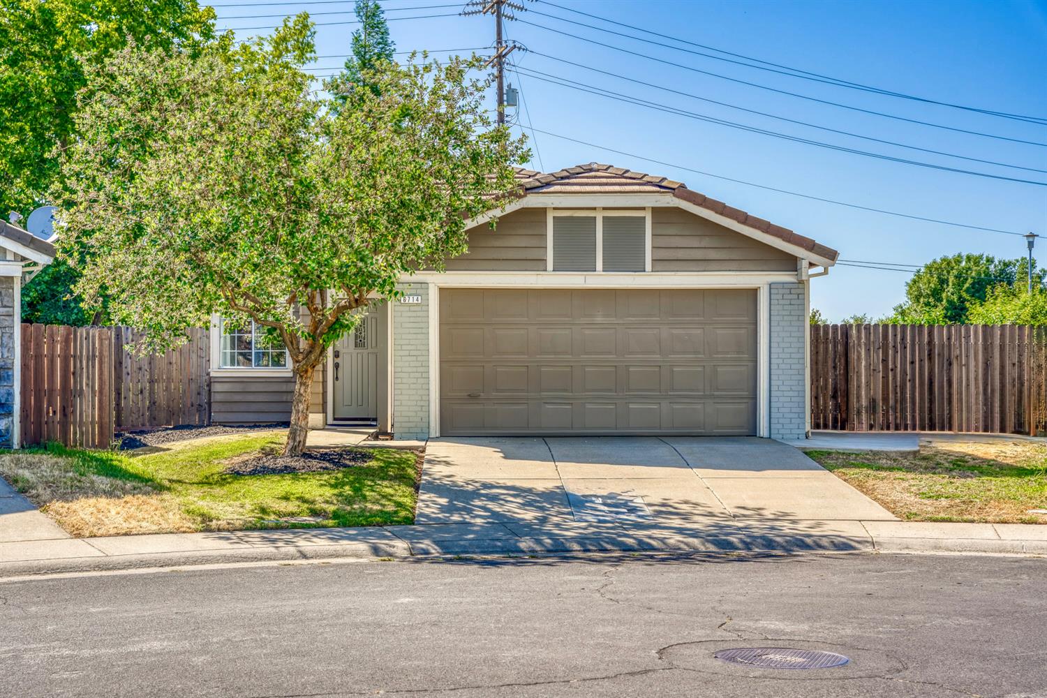 8714 Clear Star Court