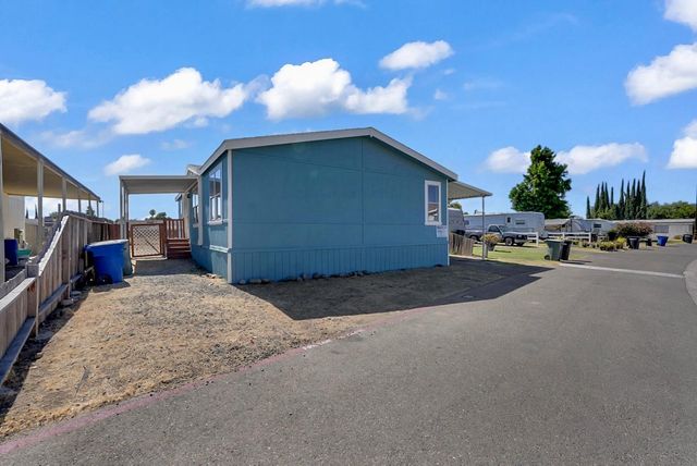 3939 central Avenue 35