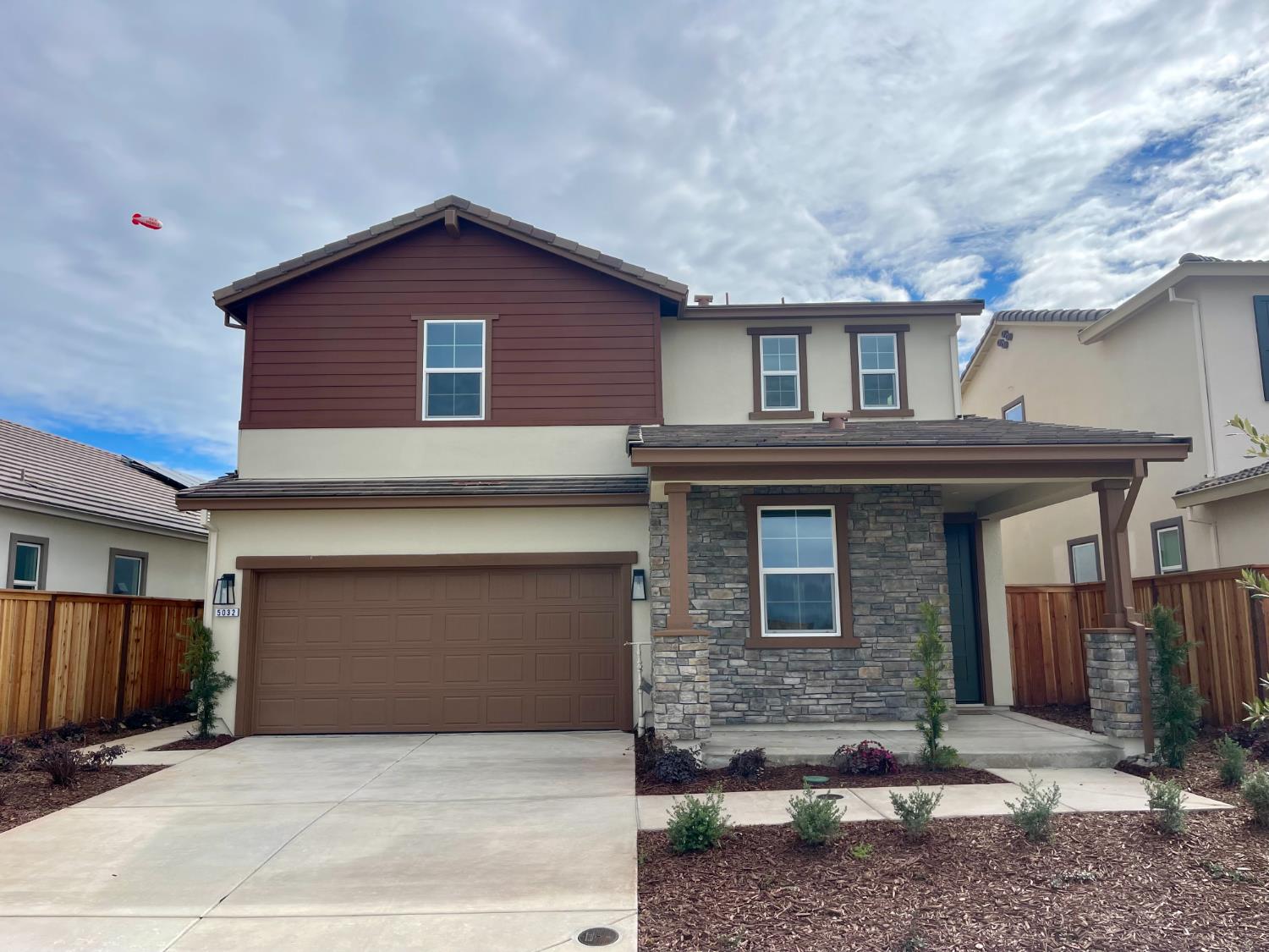 5032 Lone Star Way