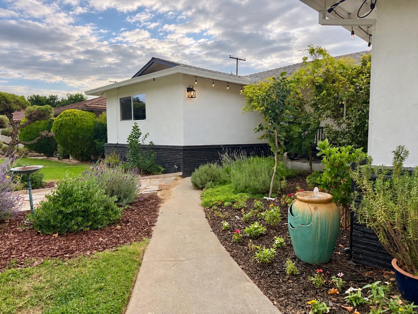 812 Skipper Circle