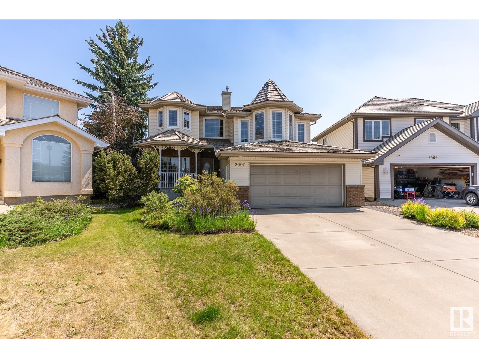2007 Haddow Dr NW
