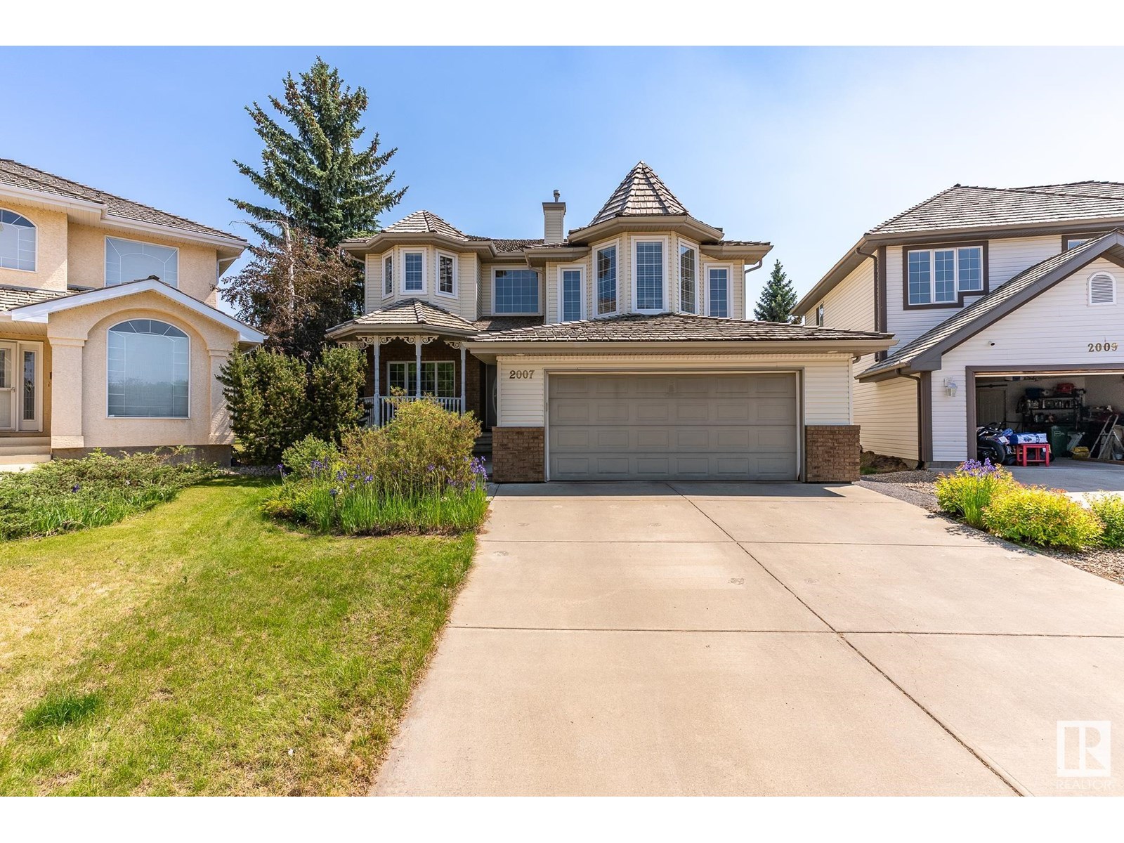 2007 Haddow Dr NW