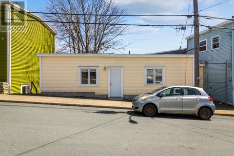37 Monroe Street St John's NF A1C1X9