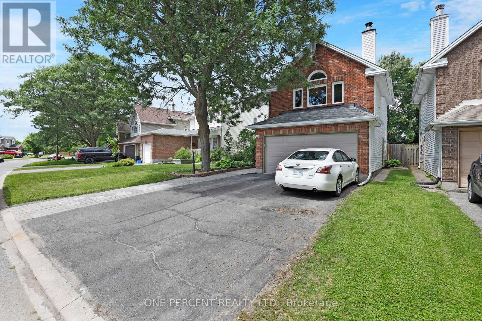 59 WOODFORD WAY