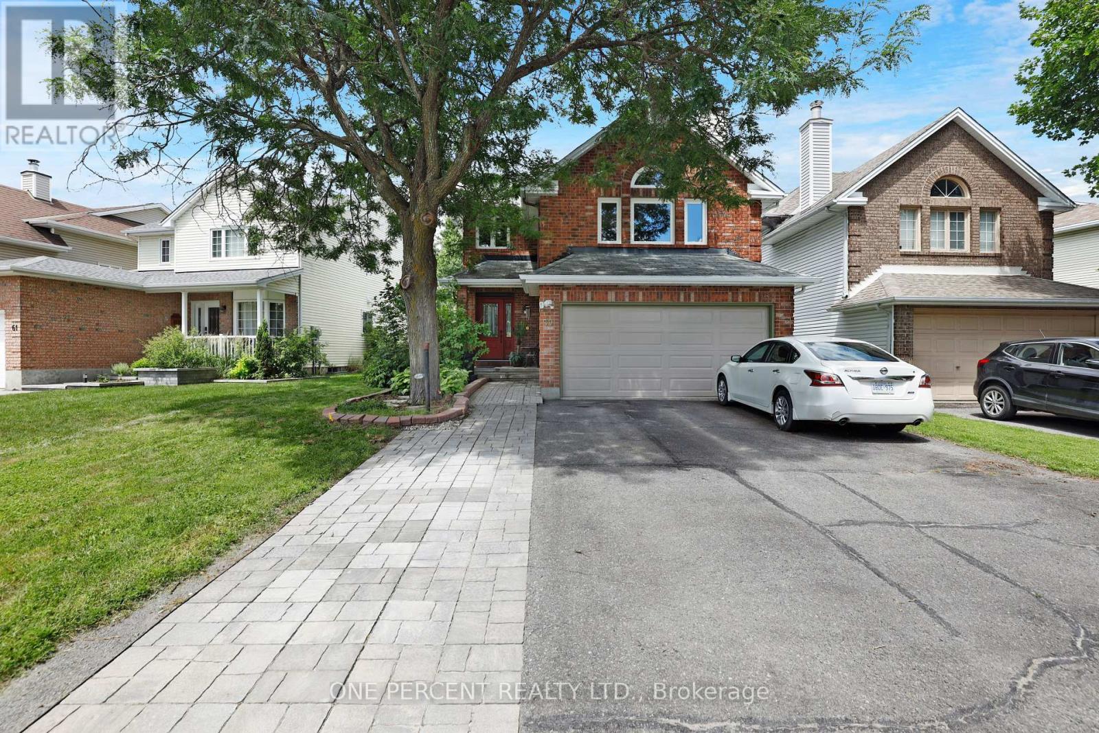 59 WOODFORD WAY