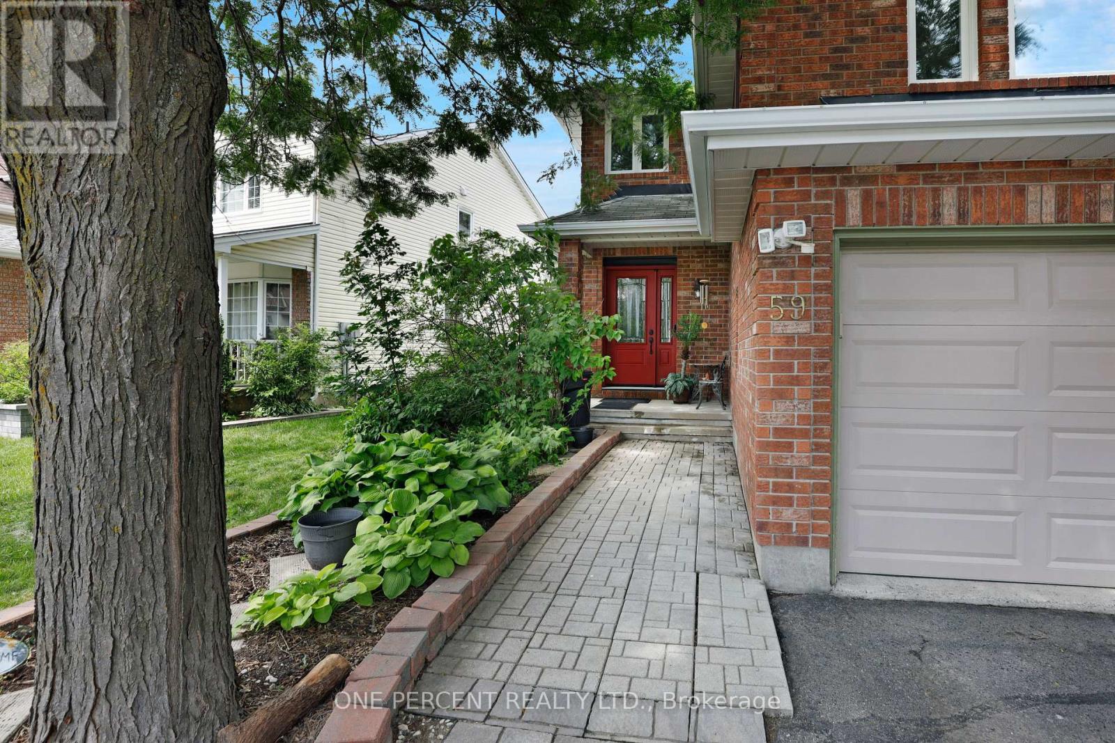 59 WOODFORD WAY