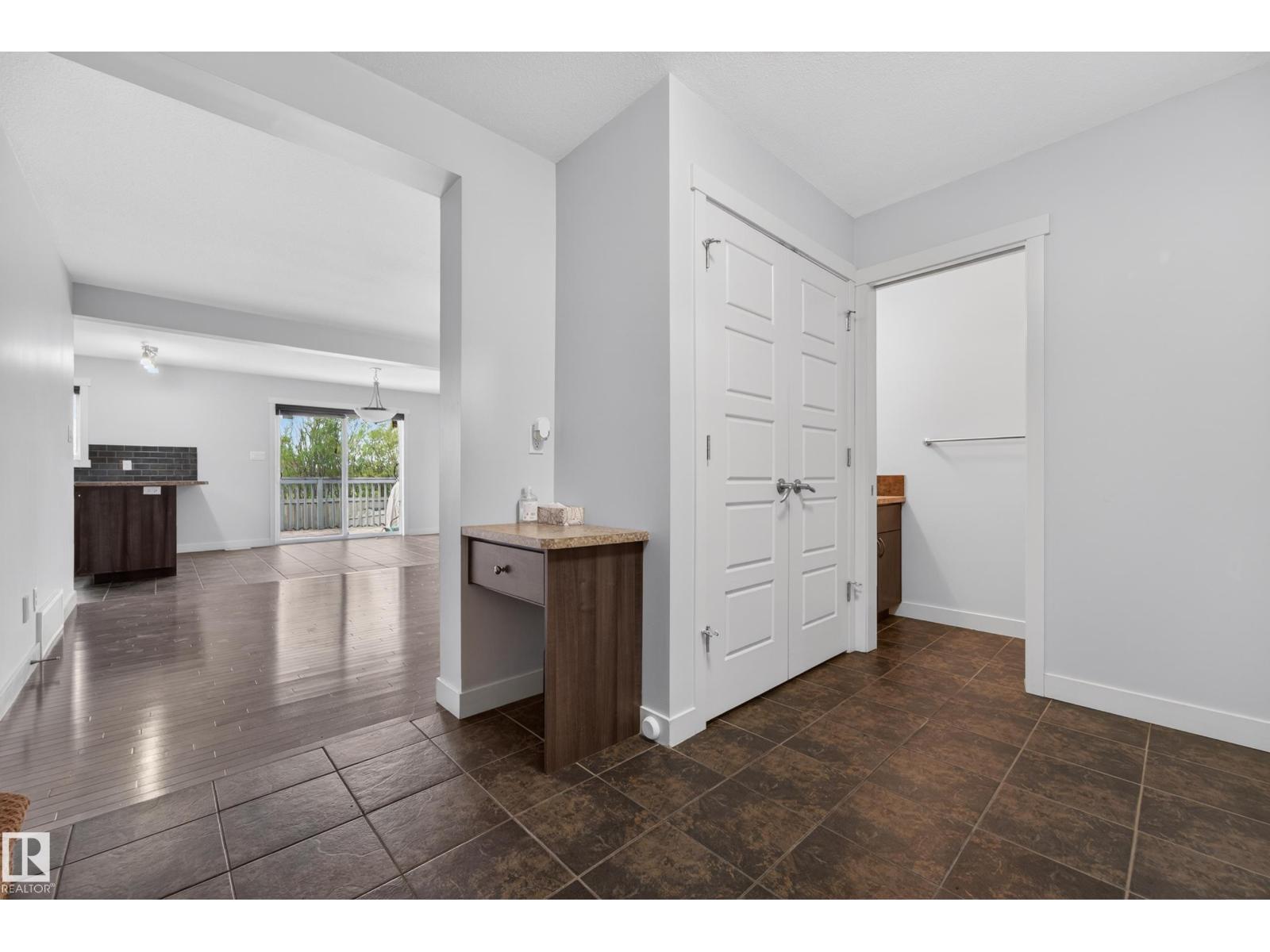 5244 1A AV SW