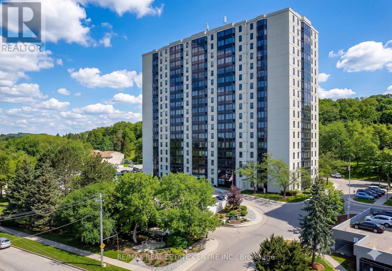 103 - 35 GREEN VALLEY DRIVE