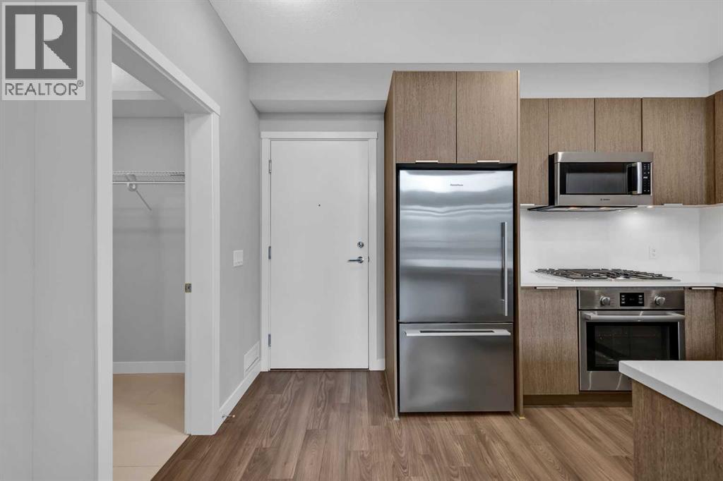 425, 823 5 Avenue NW