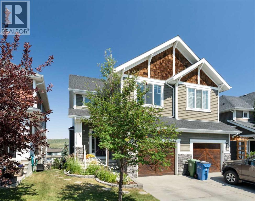 734 River Heights Crescent