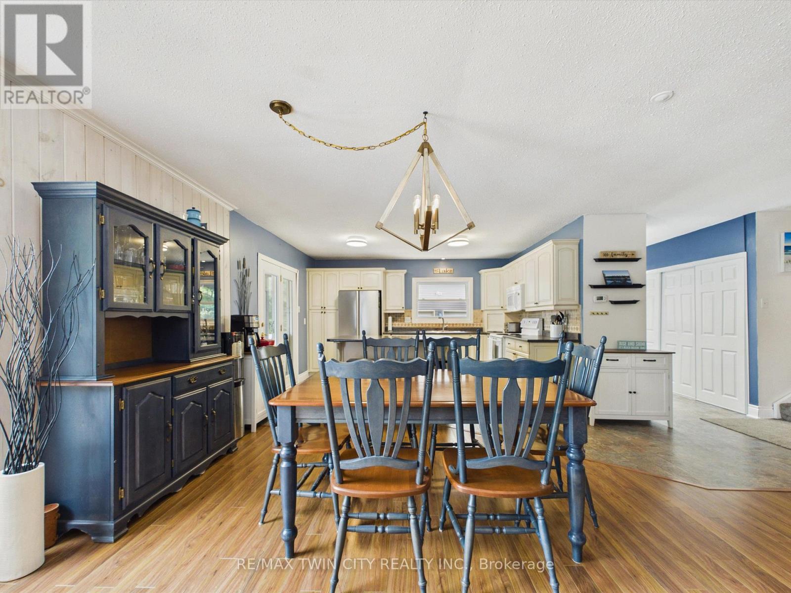 51 MCKELLAR LAKE ROAD