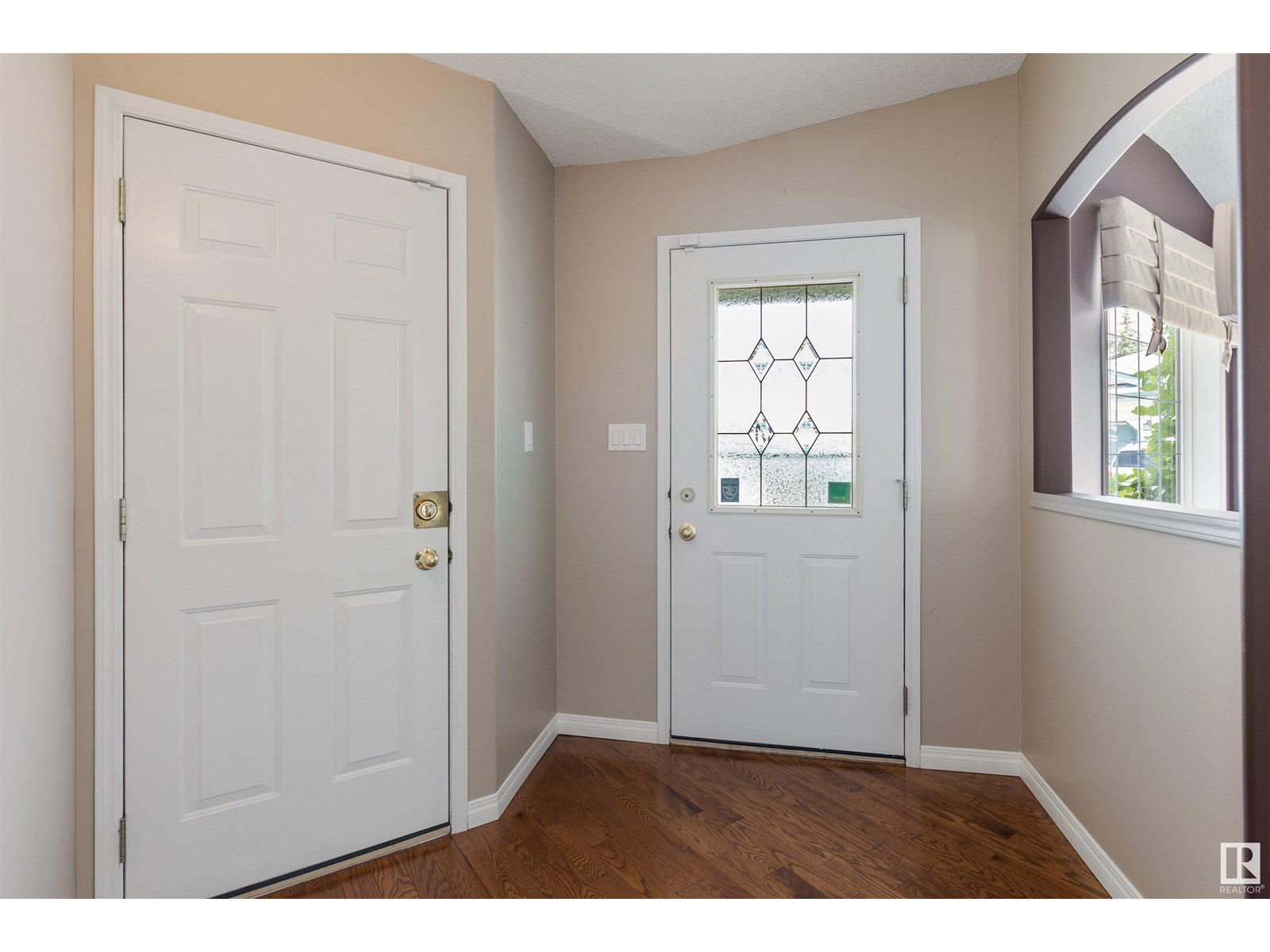 #4 2325 RIVERBEND RD NW
