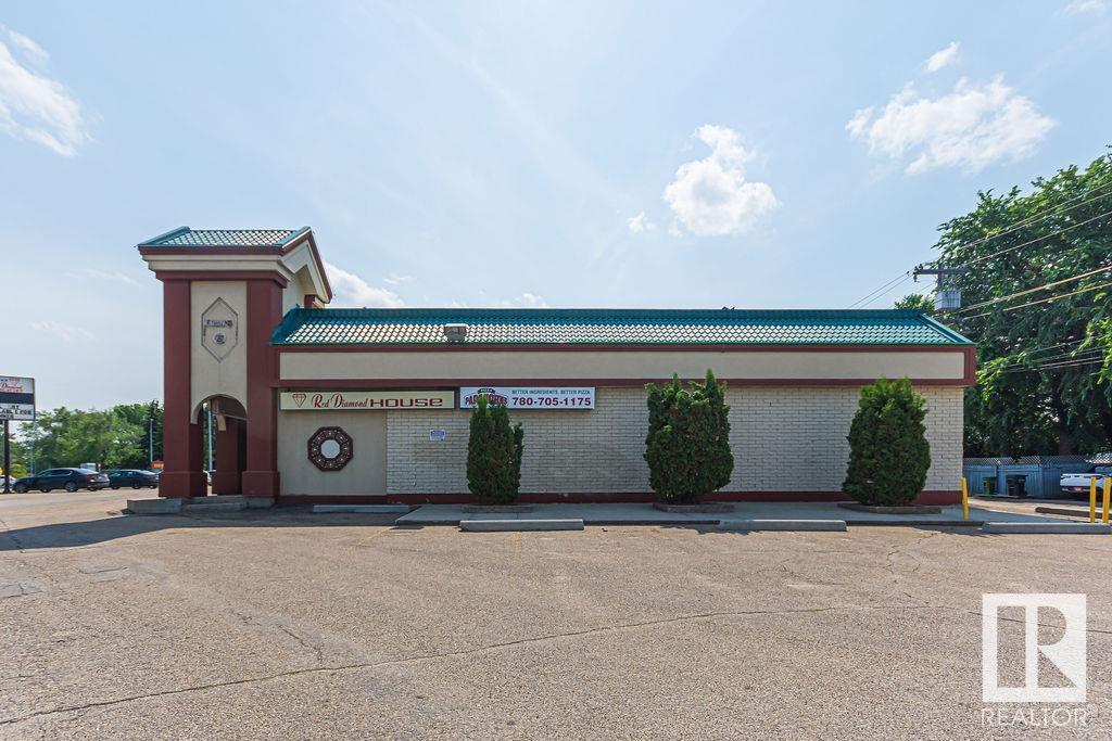 7500 82 AV NW