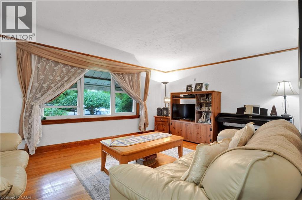 22 GRABER Place