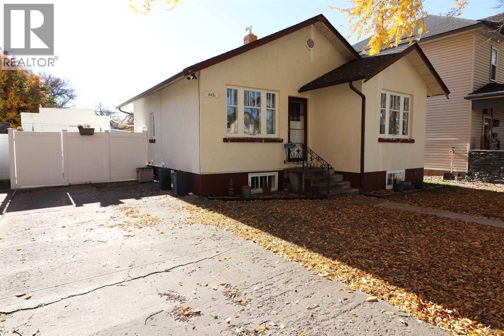 845A 5 Street SE