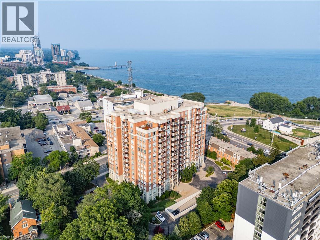 442 MAPLE Avenue Unit# 401