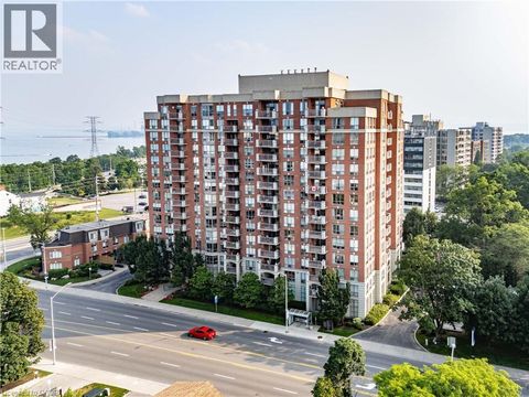 442 MAPLE Avenue Unit# 401 Burlington ON L7S2L7