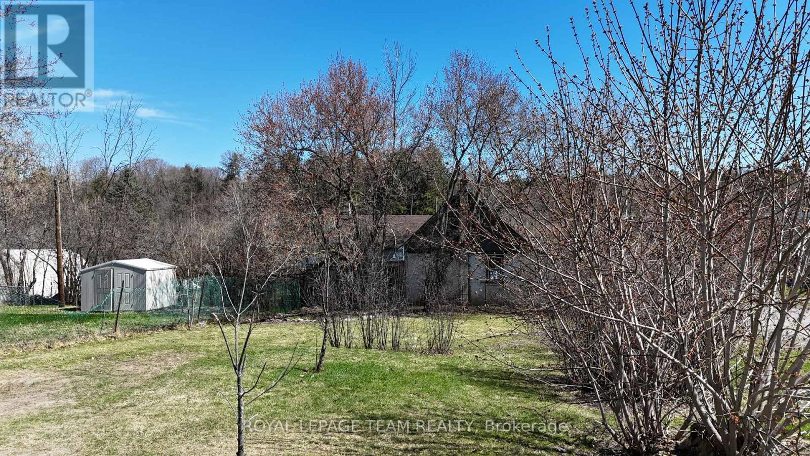 299 ELGIN STREET W