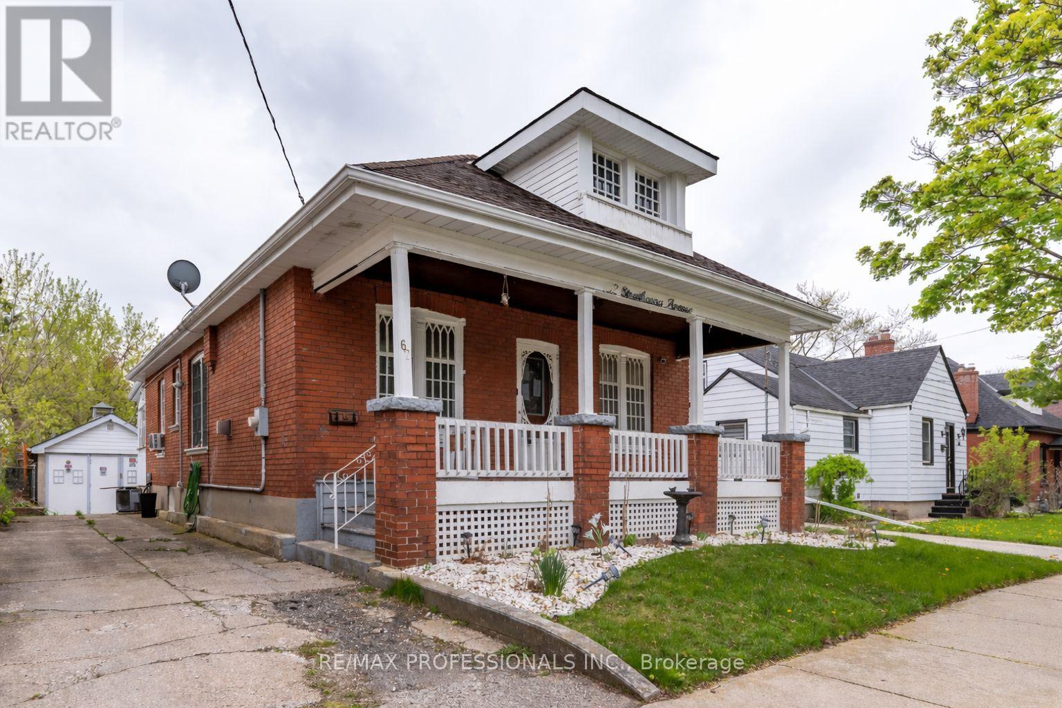 62 STRATHCONA AVENUE