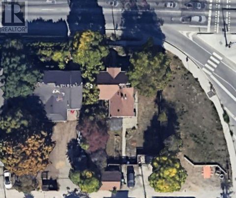 1089,1095 & 1097 Clement Avenue Kelowna BC V1T4Z7