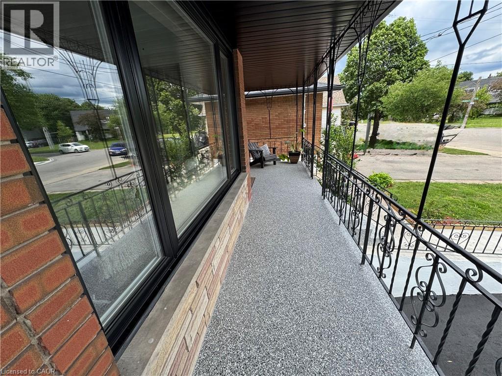 101 REID Avenue N