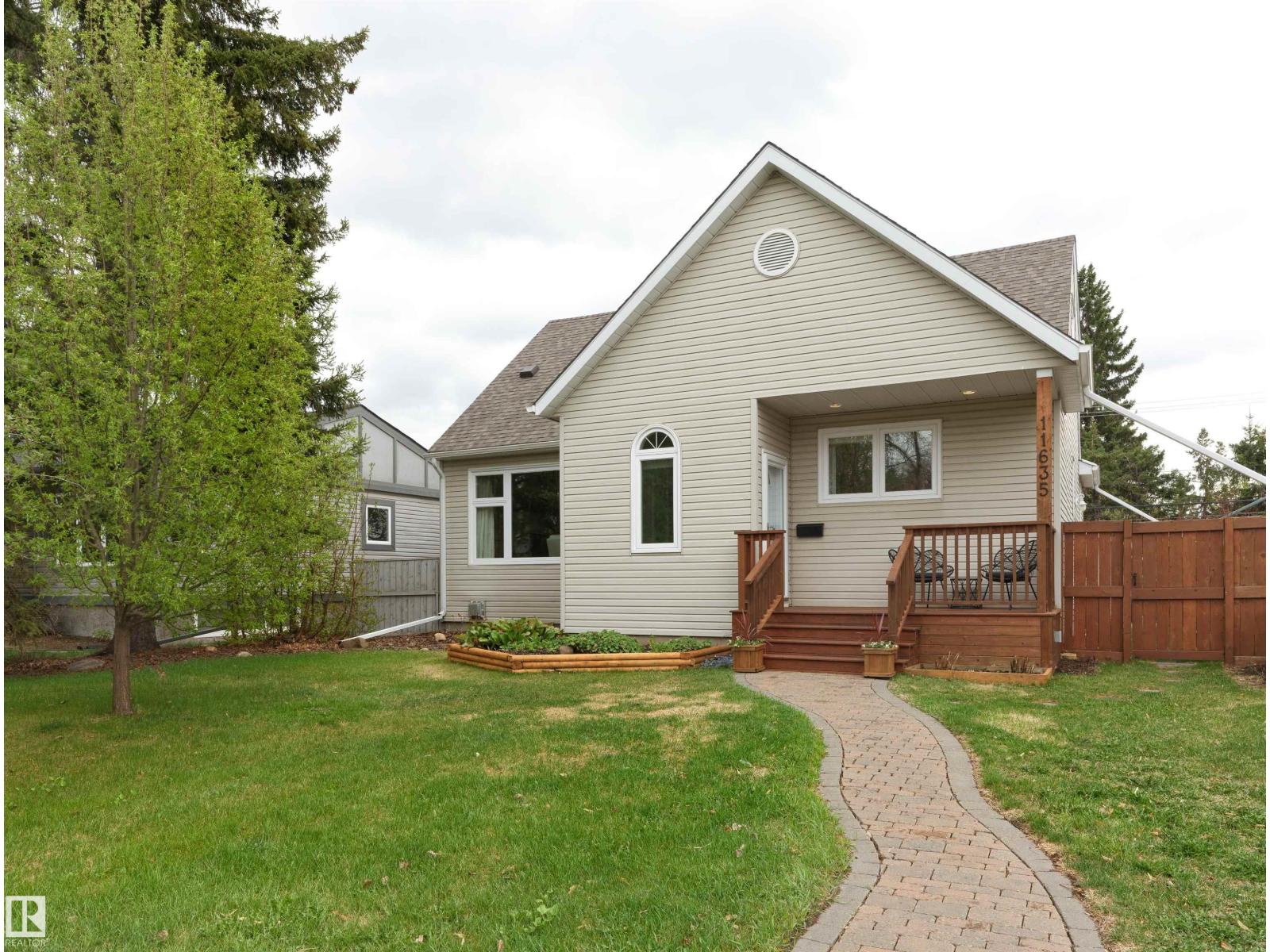 11635 72 AV NW