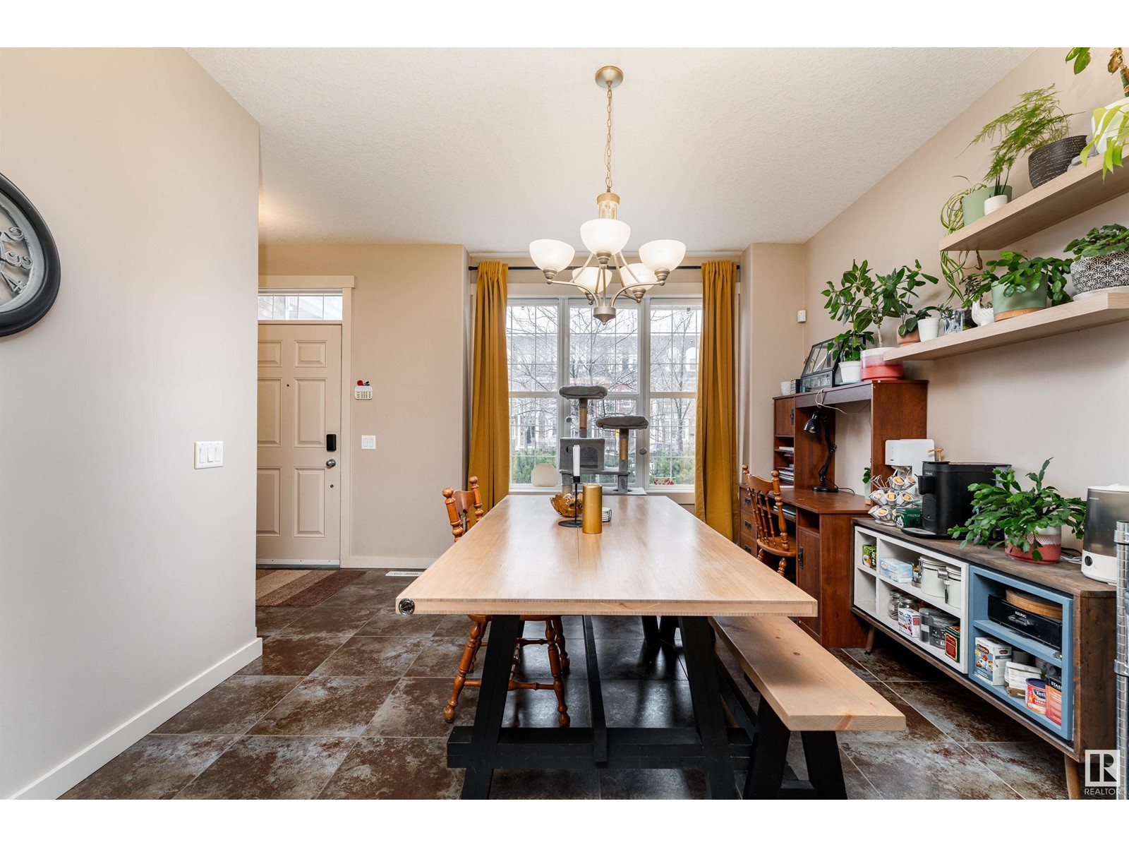 1049 GAULT BV NW