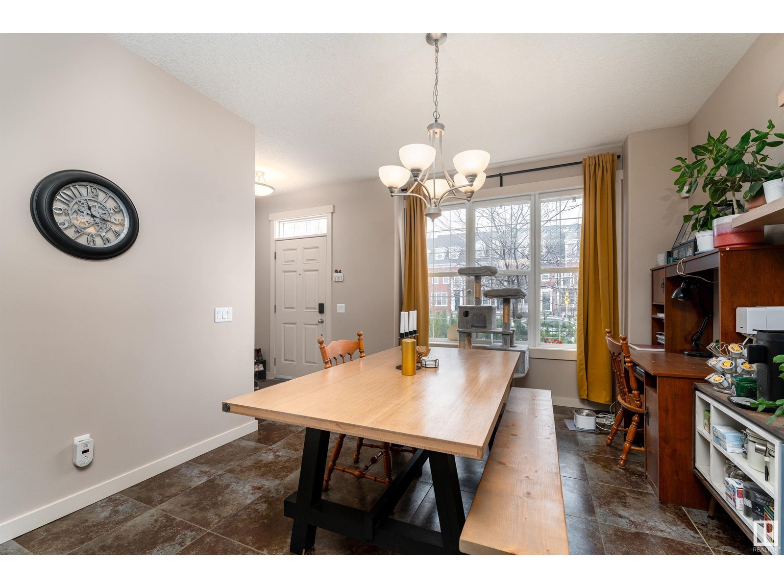 1049 GAULT BV NW