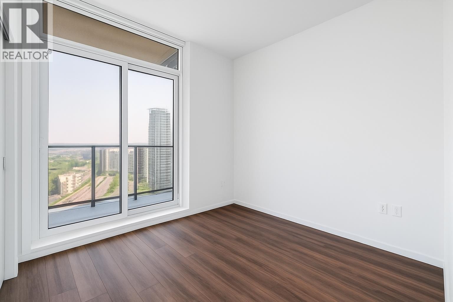 2111 4650 BRENTWOOD BOULEVARD