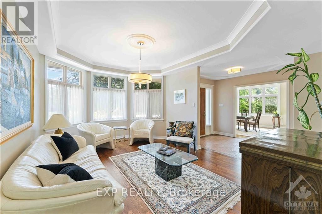 203 BALMORAL PLACE