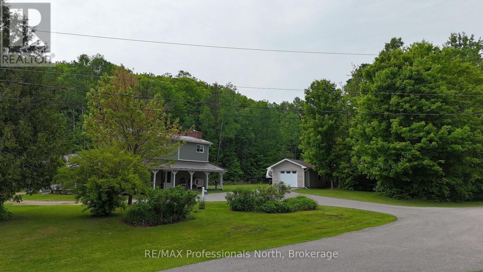 1023 CHESTER CRESCENT