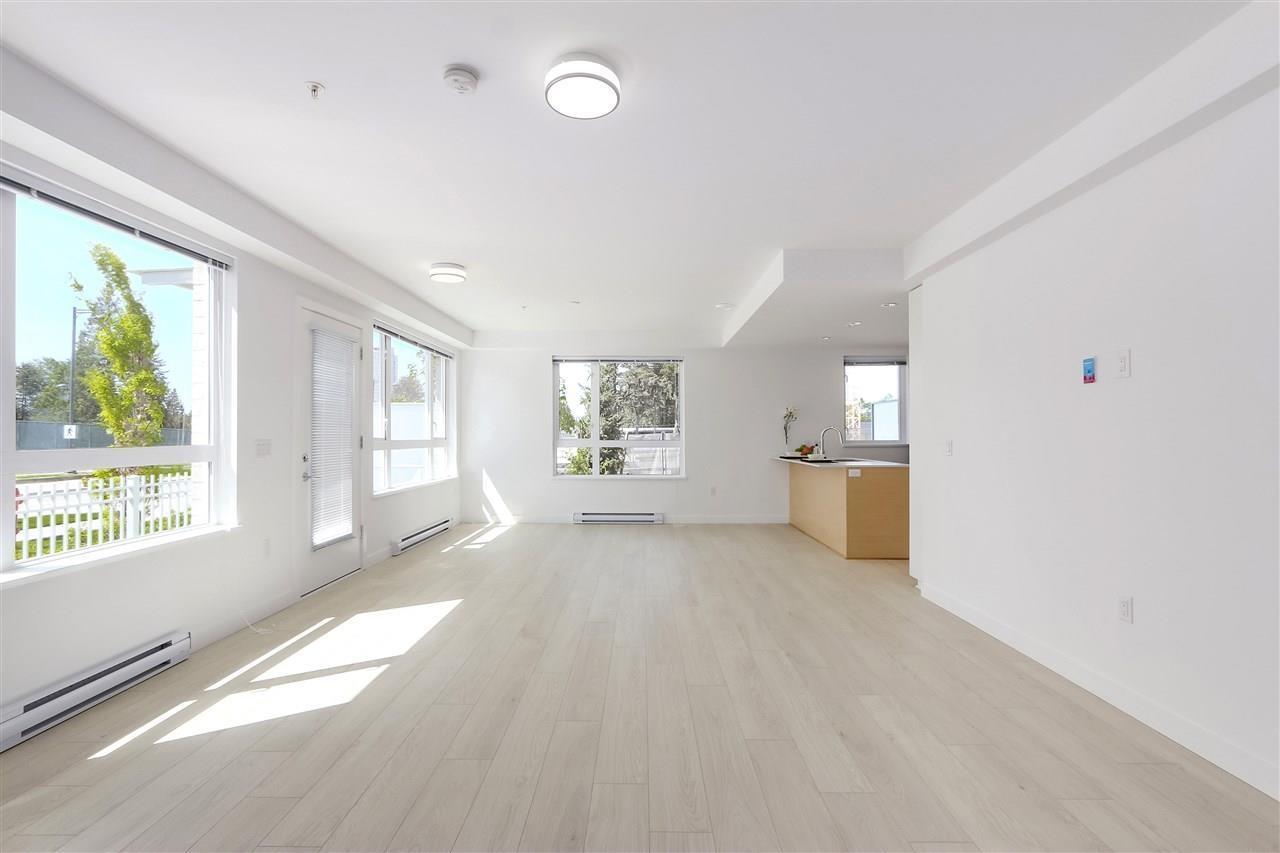 TH1 13963 105 BOULEVARD