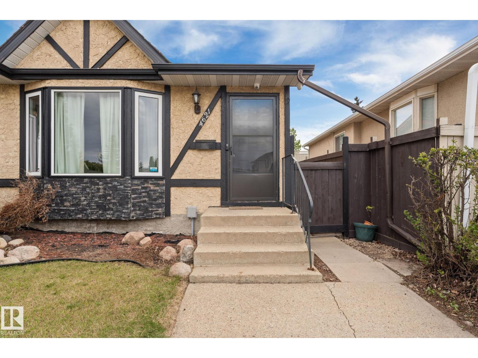 4621 126 AV NW