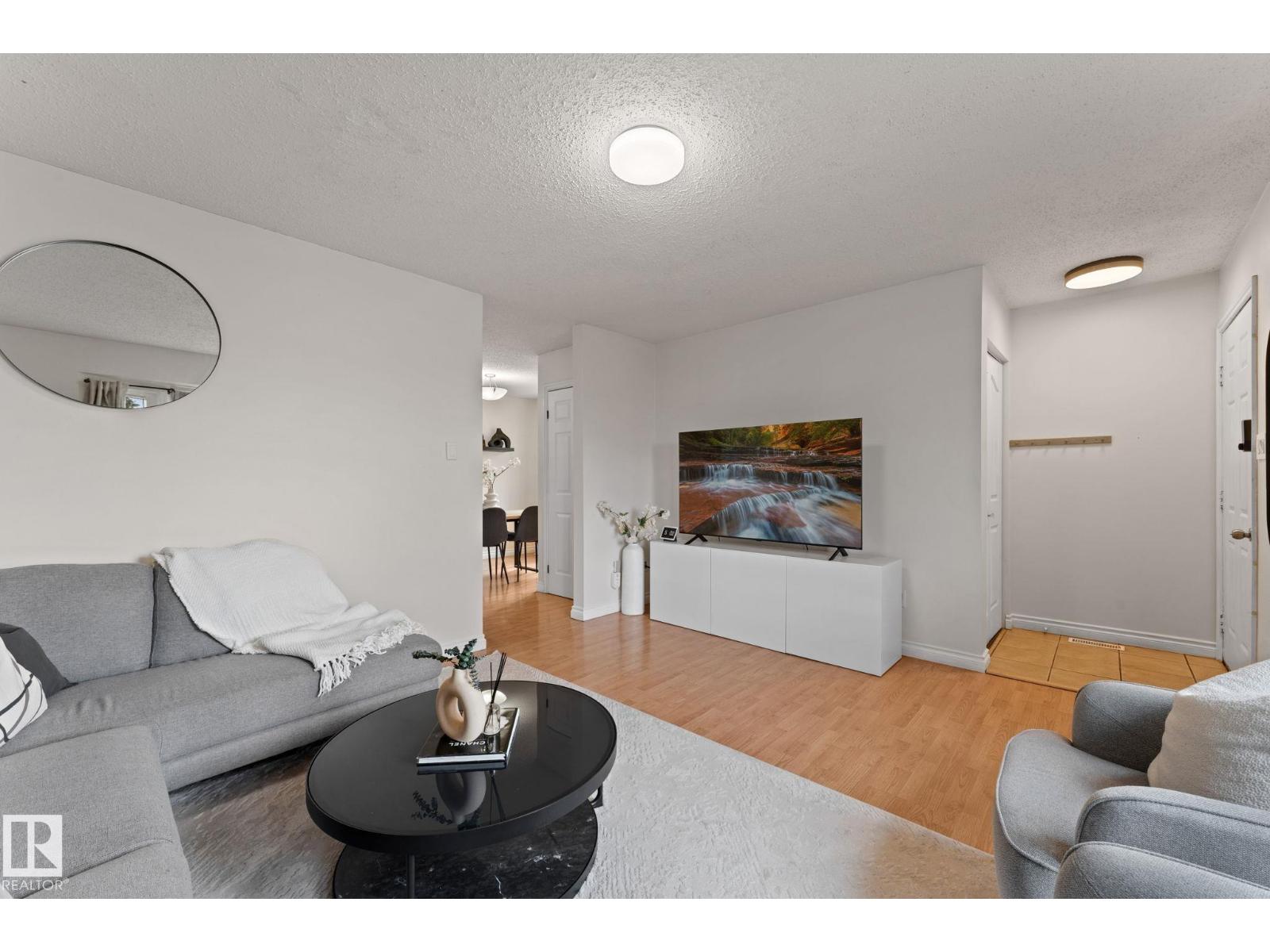 4621 126 AV NW