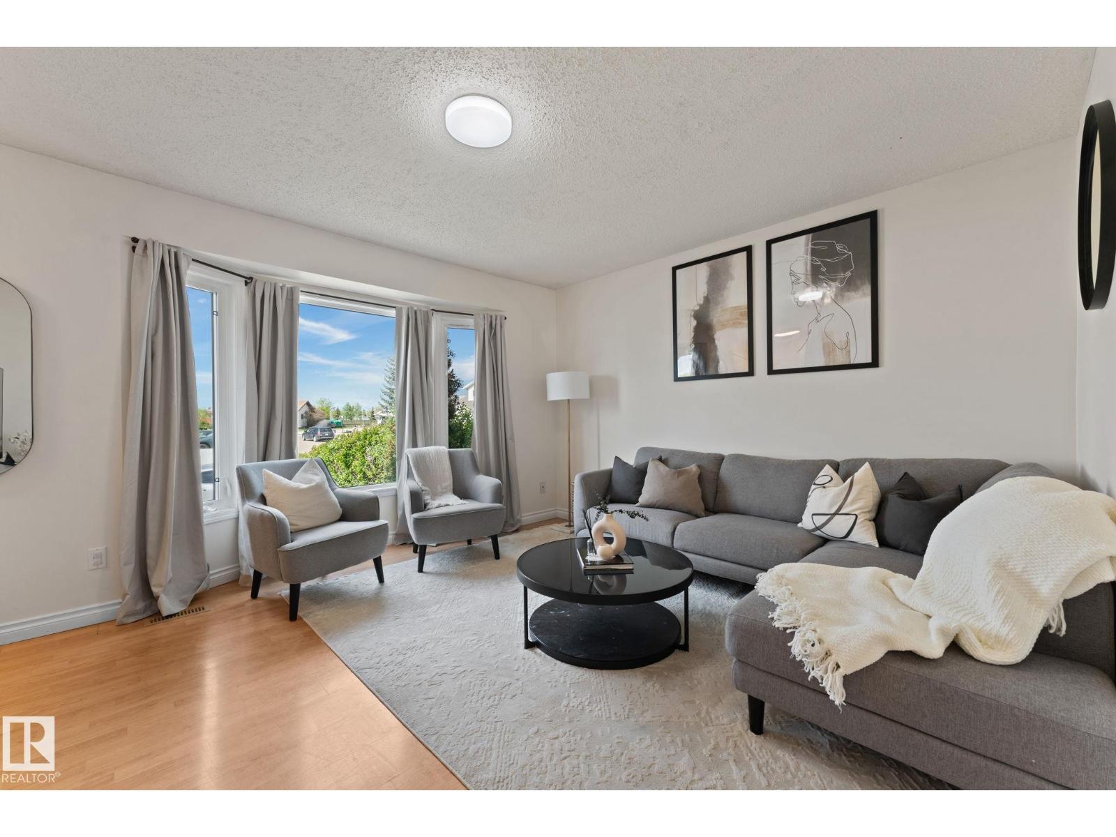 4621 126 AV NW