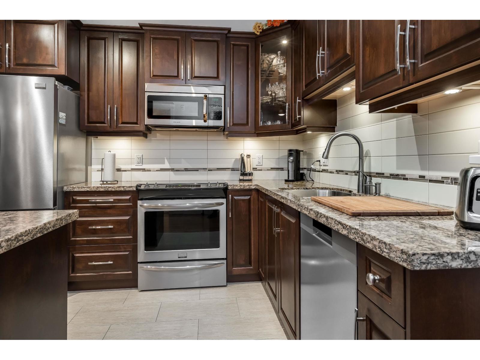 357 8258 207A STREET