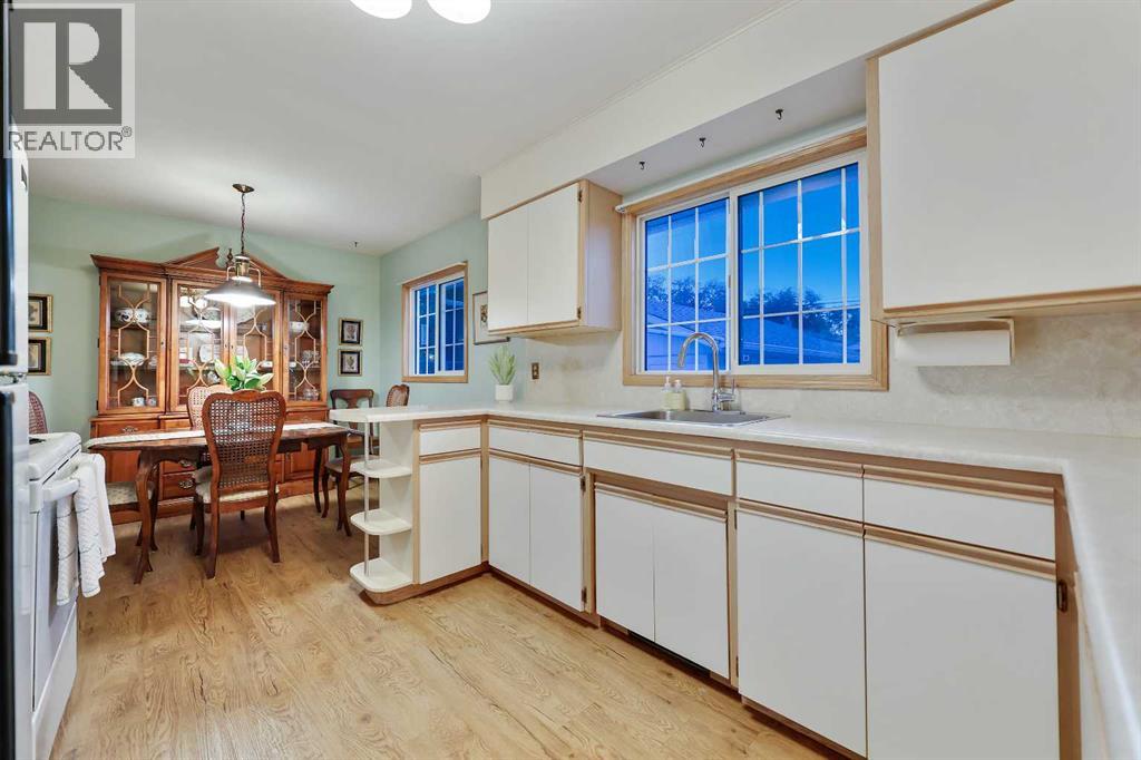 10 Glamorgan Drive SW