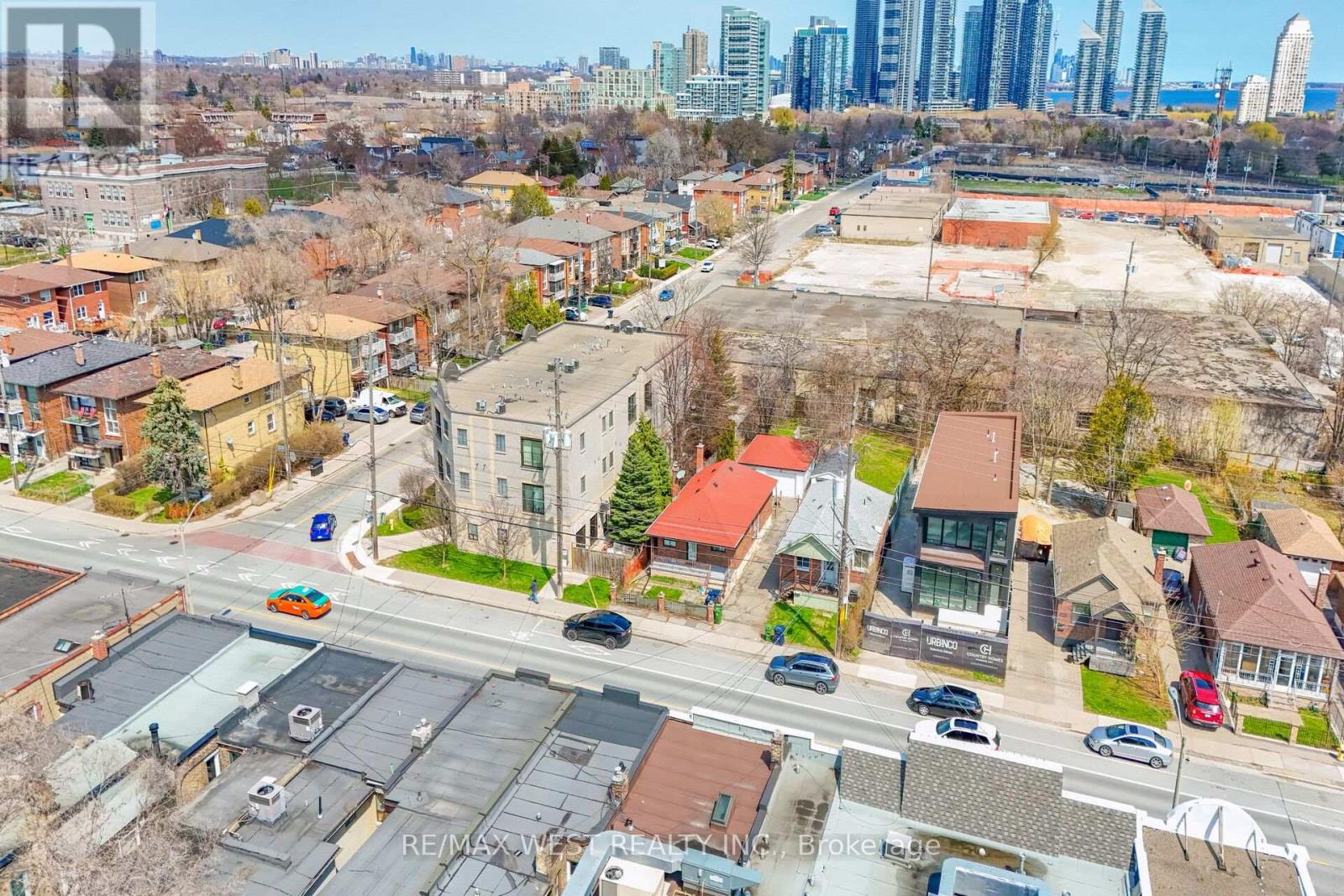 371 ROYAL YORK ROAD