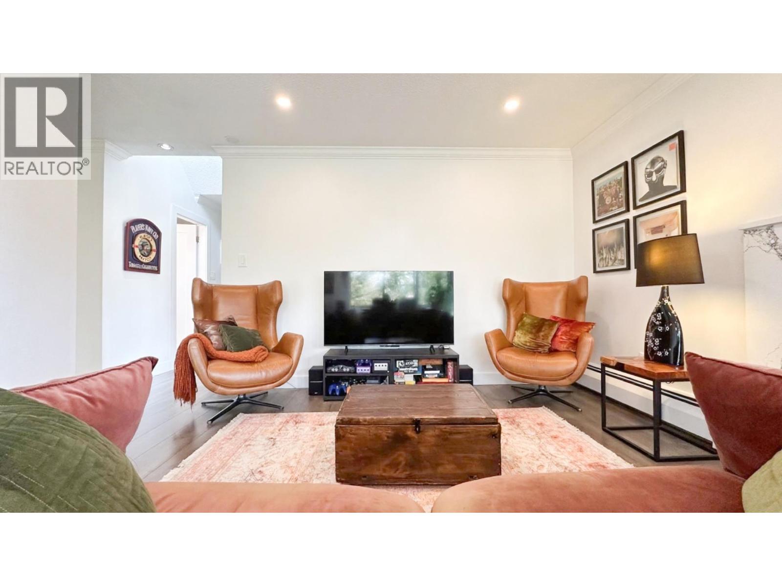 306 1250 W 12TH AVENUE