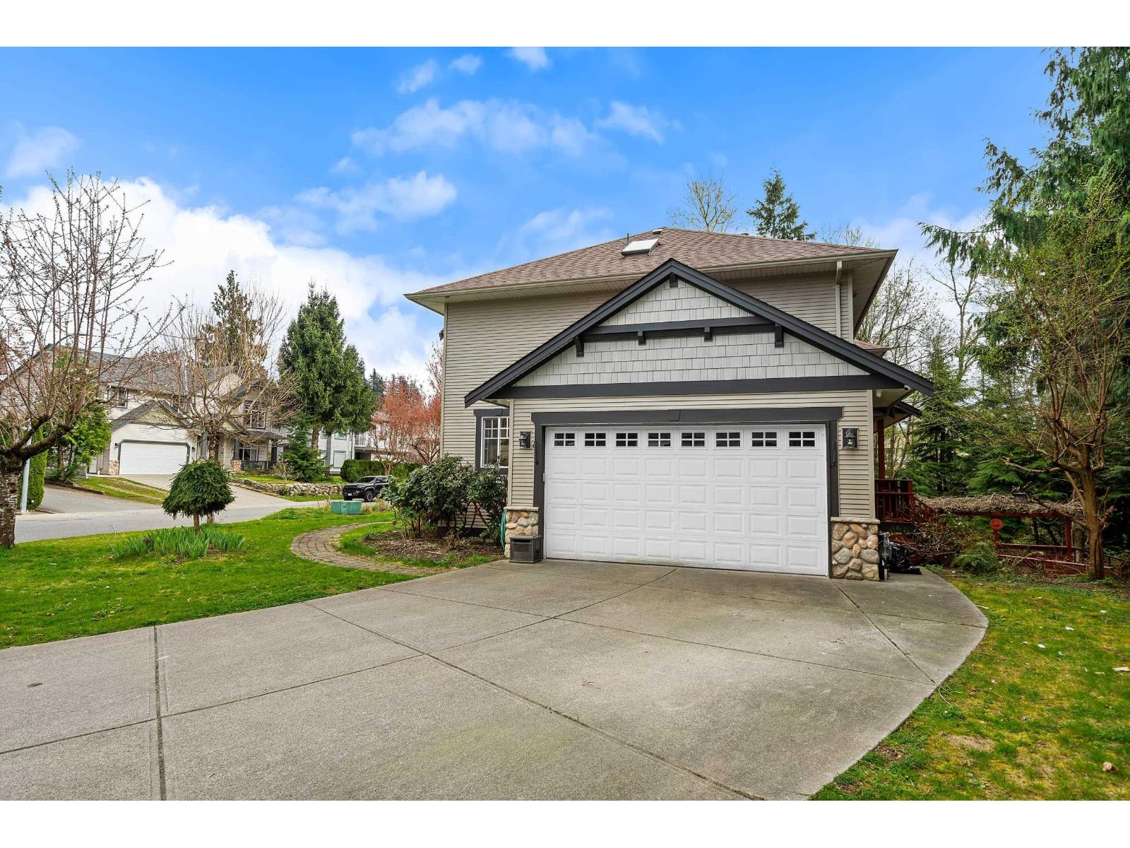 8525 DOERKSEN DRIVE
