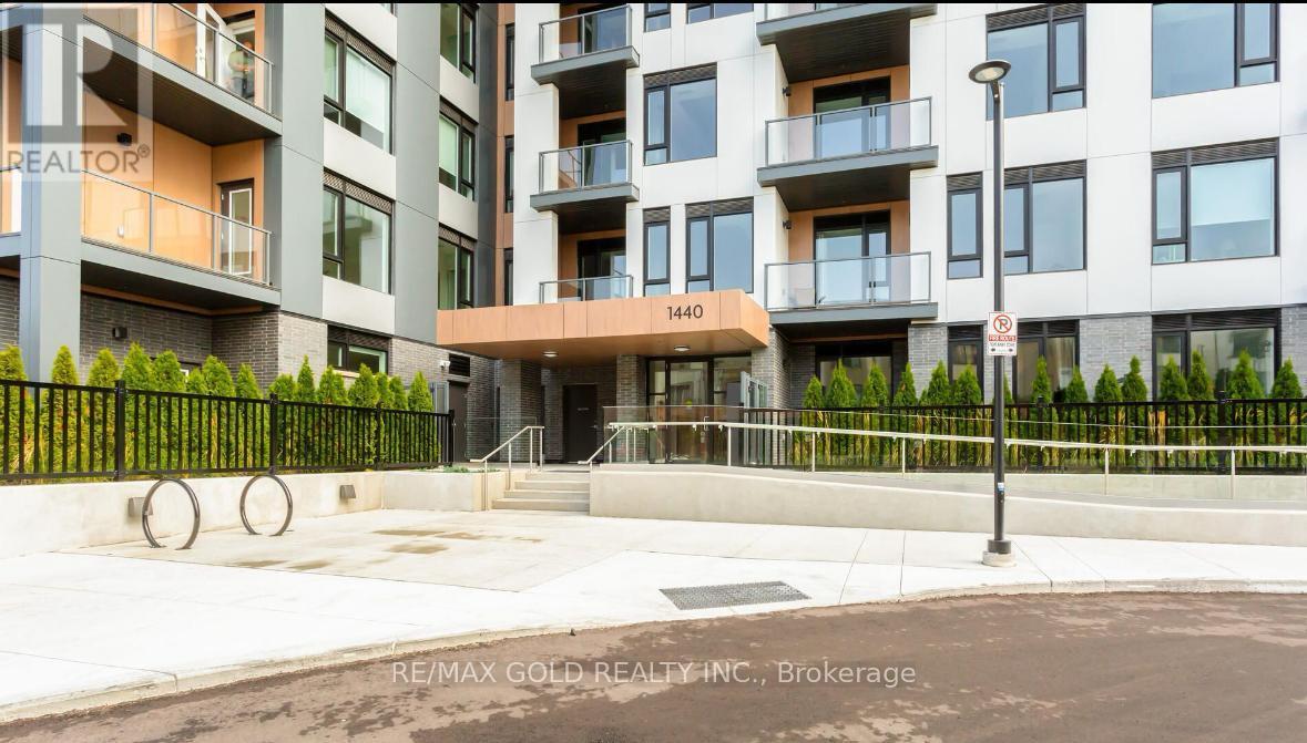 211 - 1440 CLARRIAGE COURT