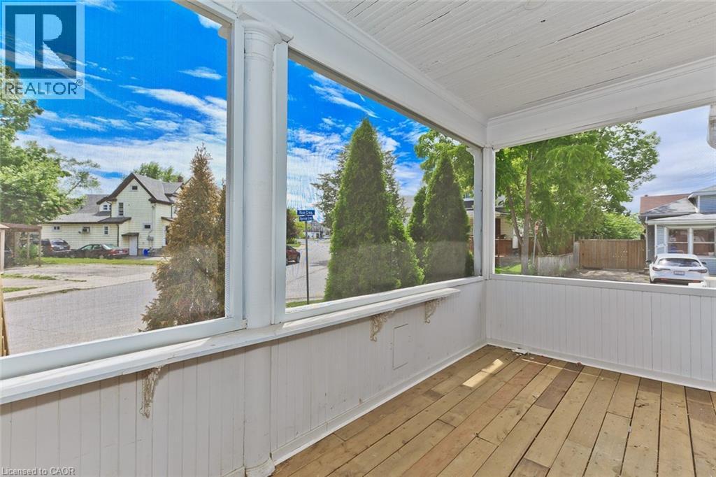 4743 RYERSON Crescent