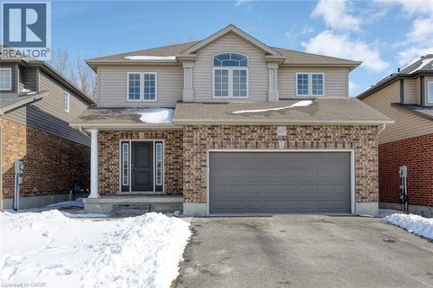 427 CHAMPLAIN Avenue Woodstock ON N4V0B3