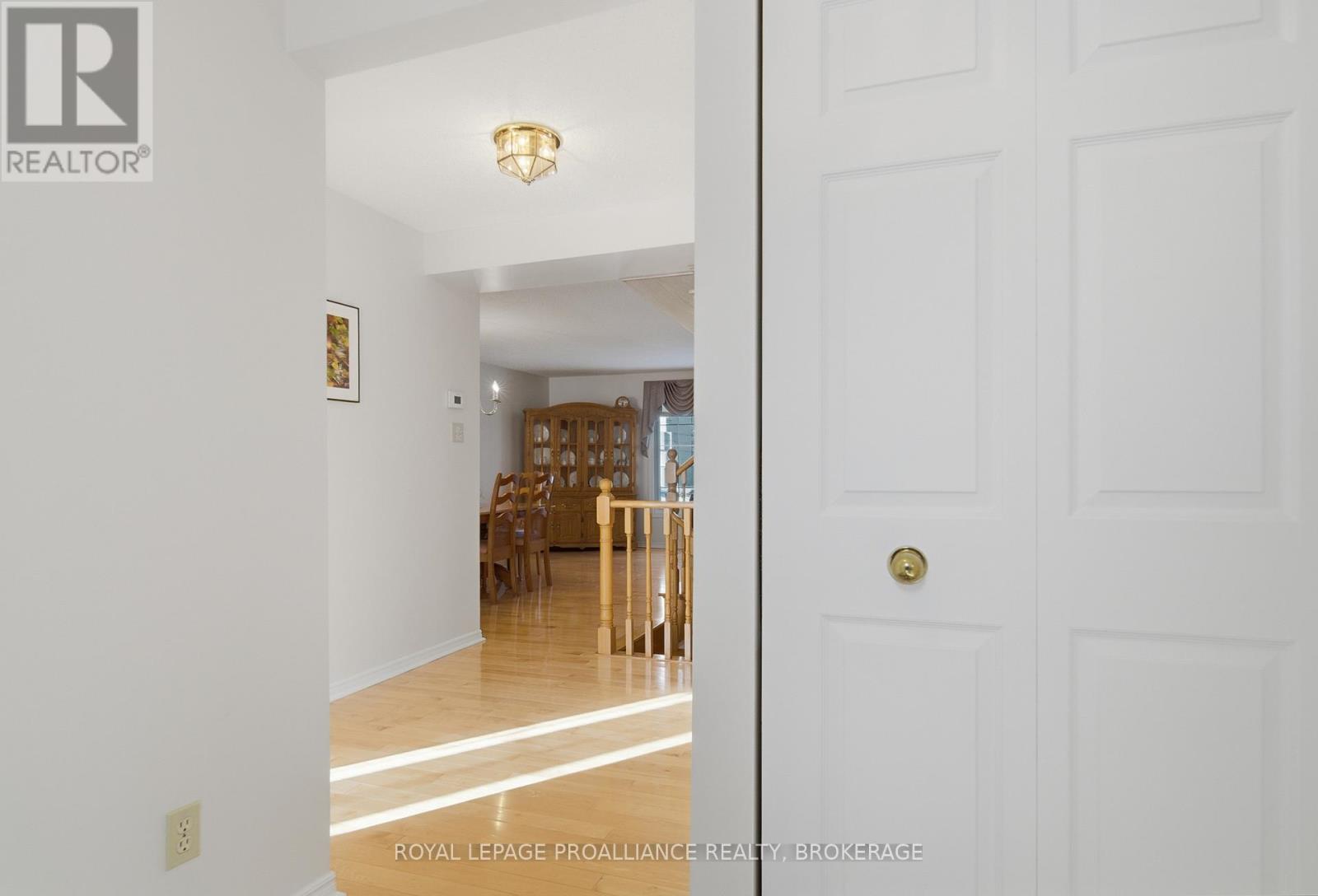 66 - 1 PLACE D'ARMES