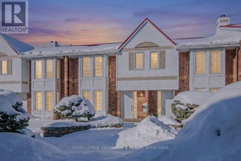 66 - 1 PLACE D'ARMES Kingston (East of Sir John A. Blvd) ON K7K6S4