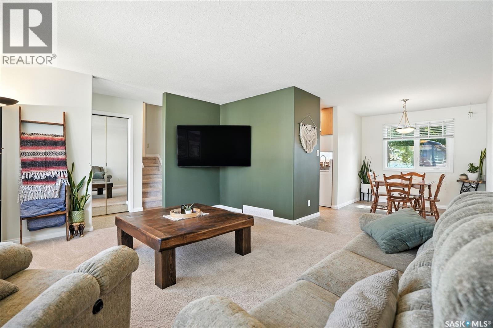 151 Roborecki CRESCENT