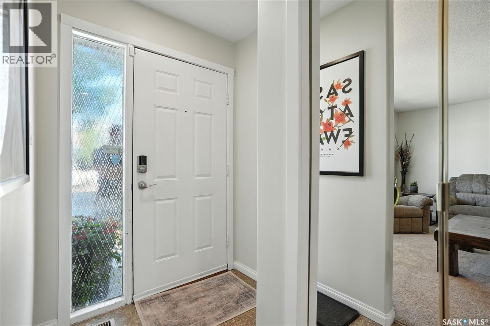 151 Roborecki CRESCENT