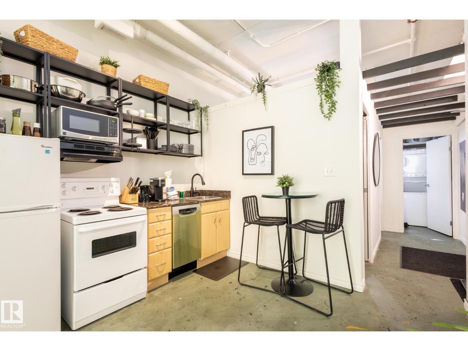 #508 10024 JASPER AV NW